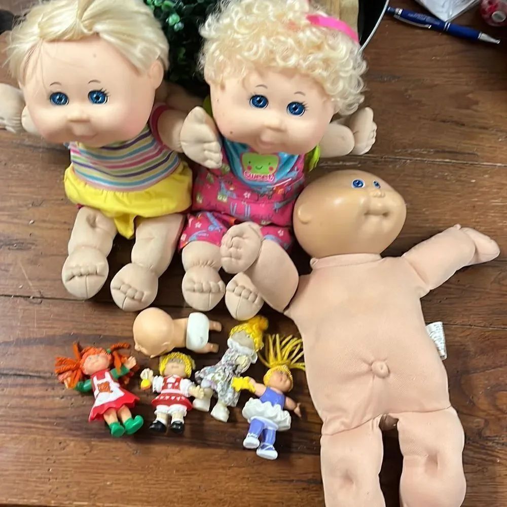 Cabbage, patch dolls